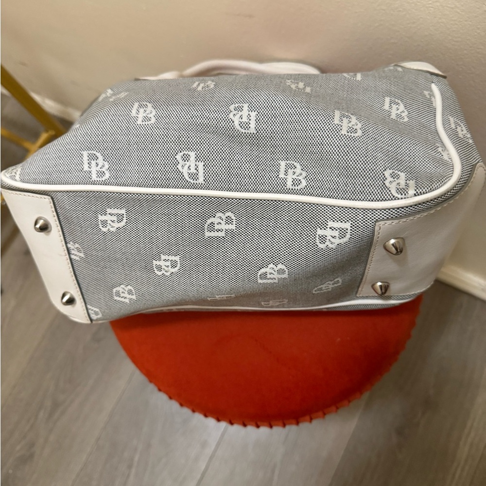 DesignerBlue and White Tote Bag - Picture 4 of 4